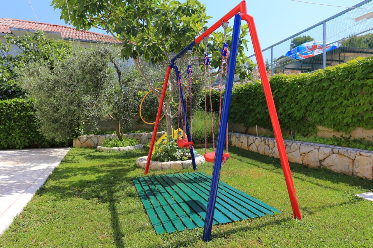 Family Friendly Seaside Apartments Razanj, Rogoznica - 10373 Eksteriør bilde