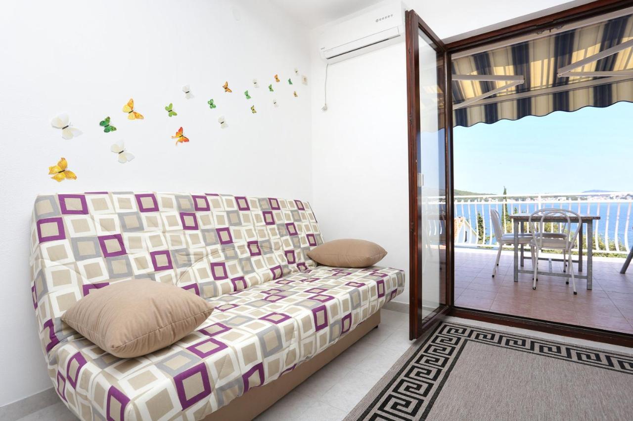 Family Friendly Seaside Apartments Razanj, Rogoznica - 10373 Eksteriør bilde