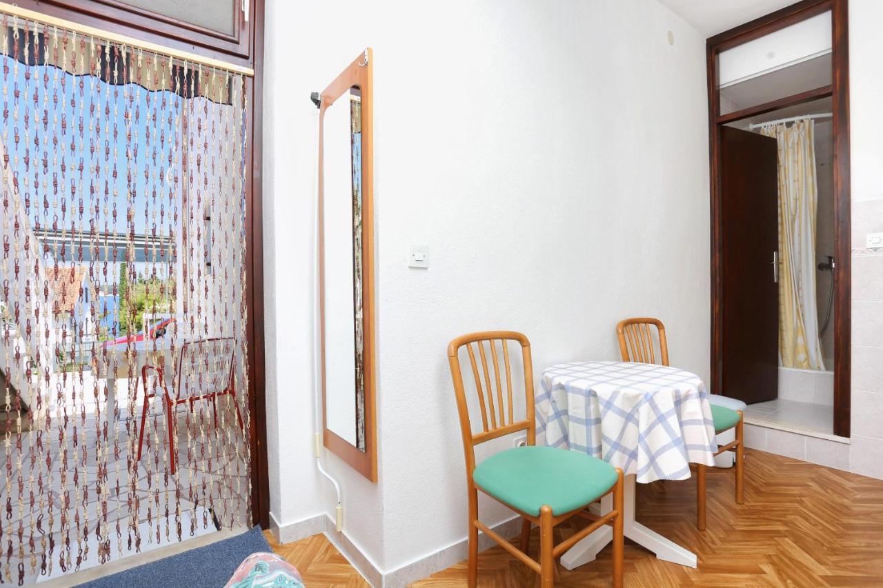 Family Friendly Seaside Apartments Razanj, Rogoznica - 10373 Eksteriør bilde