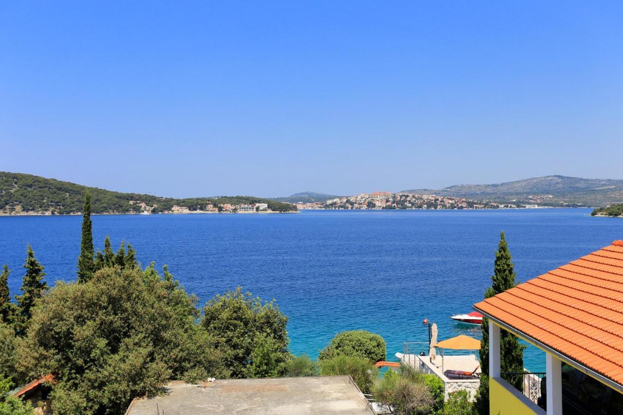 Family Friendly Seaside Apartments Razanj, Rogoznica - 10373 Eksteriør bilde