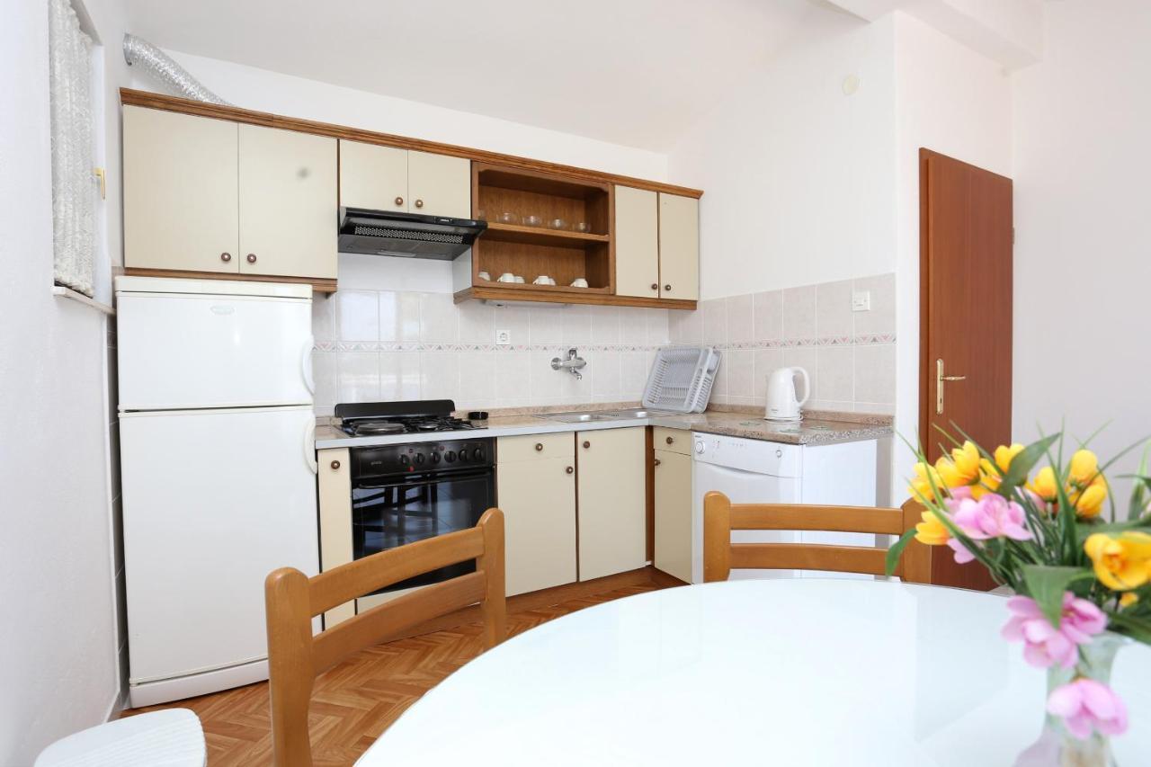 Family Friendly Seaside Apartments Razanj, Rogoznica - 10373 Eksteriør bilde