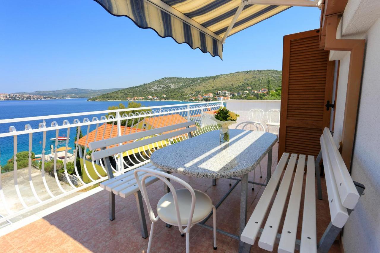 Family Friendly Seaside Apartments Razanj, Rogoznica - 10373 Eksteriør bilde