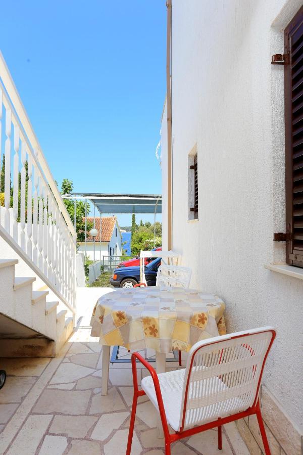 Family Friendly Seaside Apartments Razanj, Rogoznica - 10373 Eksteriør bilde